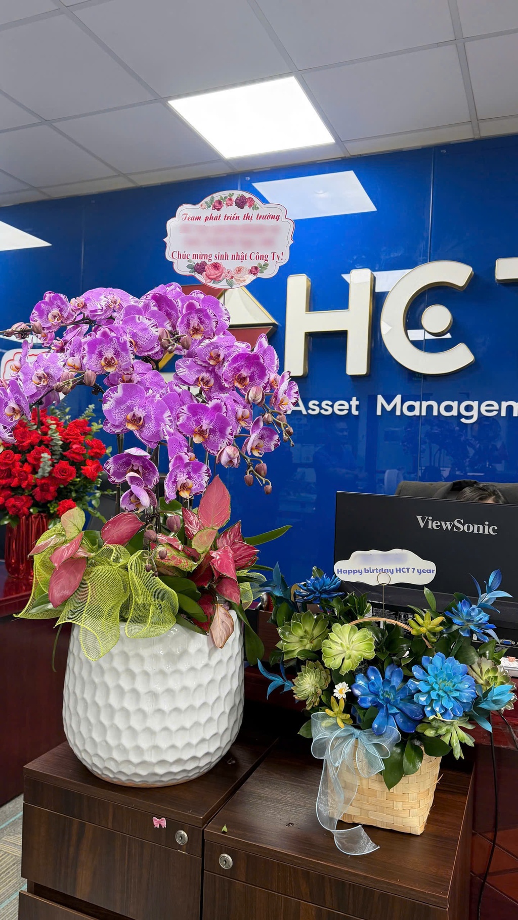 Không khí sinh nhật tại HCT